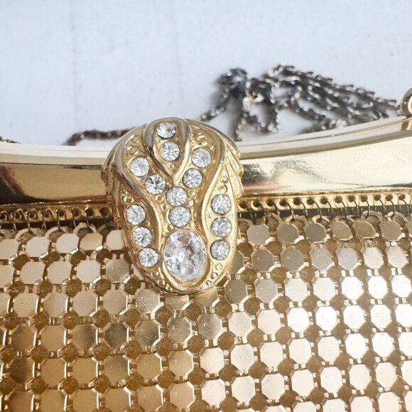 Vintage Gold Tone Mesh Snakehead Clasp Little evening Purse - Picture 6 of 7
